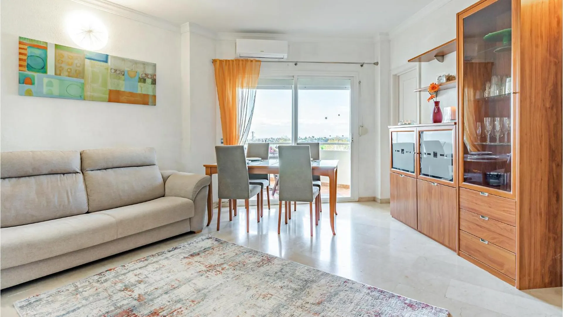 Nice Apartment In Estepona With Kitchen 0*,